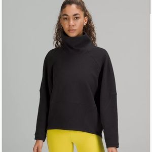 NWT Lululemon textured funnel-neck pullover sweatshirt size 8